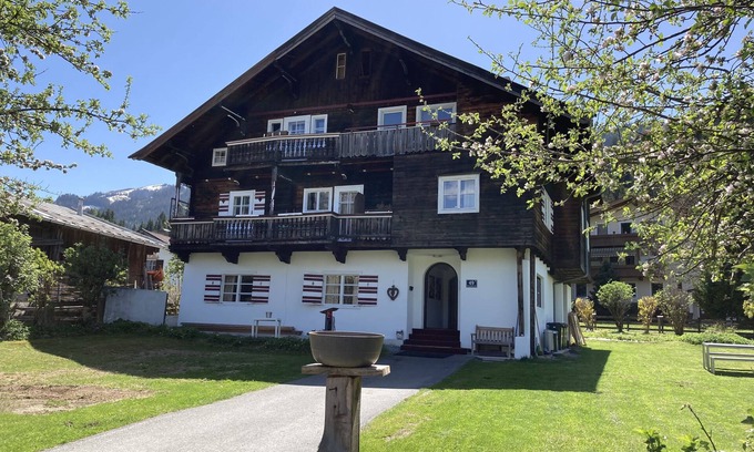 Kitzbuehel Apartment | Idyllic Kitz Apartment 3 with Garden near Schwarzsee