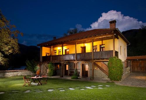 Agios Germanos Apartment | Experience Kivotos Epavlis: Rated 9.8, Family-Friendly Stay