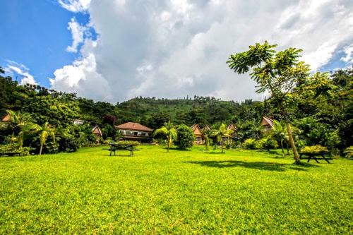 Gisenyi Hotel | Discover Kivu Paradis Resort: Oceanfront Bliss Awaits