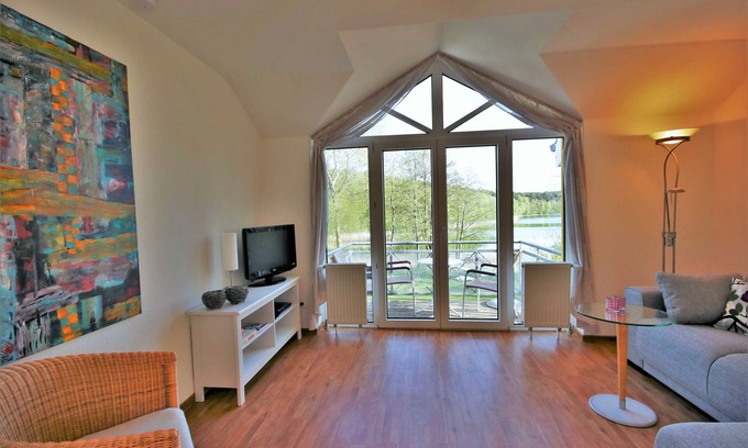Muritz Apartment | Family-Friendly KIWI Apartment 6 with Oceanfront Views