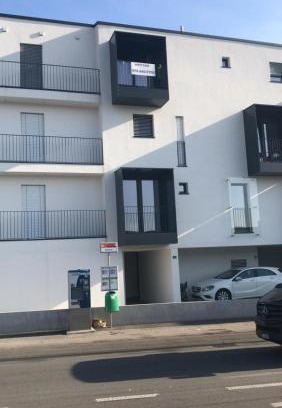 Balerna Apartment | Pet-Friendly KKD Residence in Balerna for Families