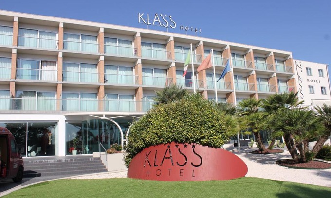Castelfidardo Hotel | Relaxing Klass Hotel: 4-Star Oceanfront Retreat