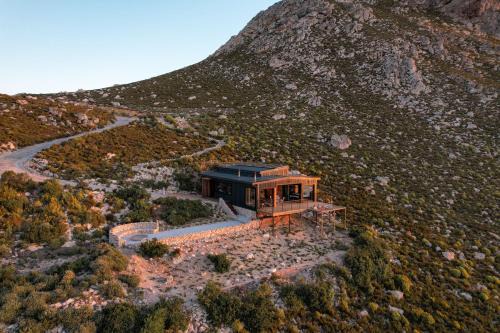 Rooiels House | Elegant Klein-Hangklip: Family-Friendly with Hot Tub