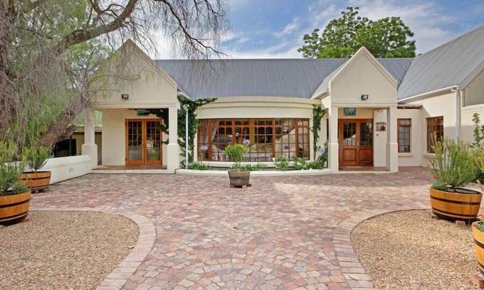 Stellenbosch Cabin | Discover Kleinbosch Lodge: 4-Star Retreat with Pool & Spa