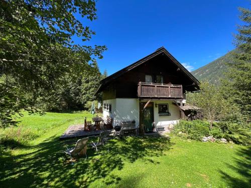 Rohrmoos-Untertal Ski Chalet | Highly Rated Kleine Ahornau: Family & Pet-Friendly Retreat