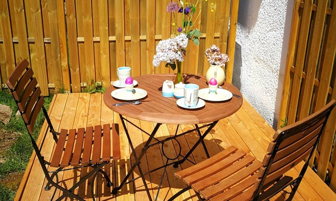 Winterstetten Apartment | Cozy 1-Bedroom Apartment with Spa and Hot Tub Amenities