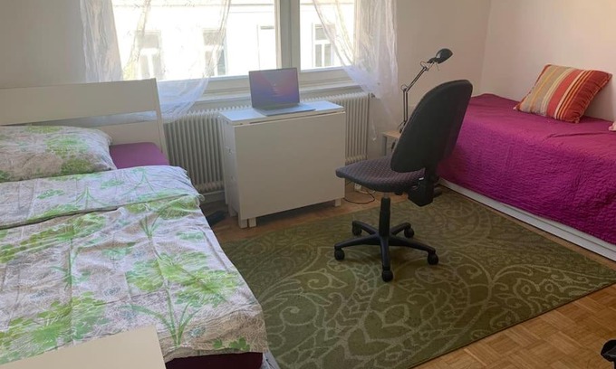 Sankt Leonhard Apartment | Cozy Apartment in Central Graz - Family-Friendly Stay
