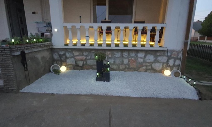Harkany Apartment | Budget-Friendly Double Room with Pool and Breakfast