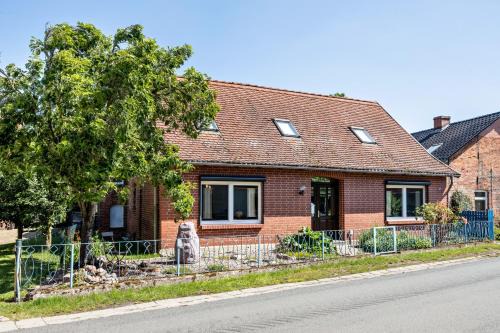 Seedorf Apartment | Discover Family-Friendly Comfort at Kleines Glück Hotel