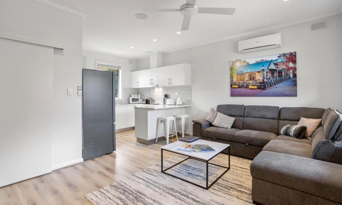 Hahndorf House | Pet-Friendly Retreat at Kleines Haus Hahndorf - Rated 9.4