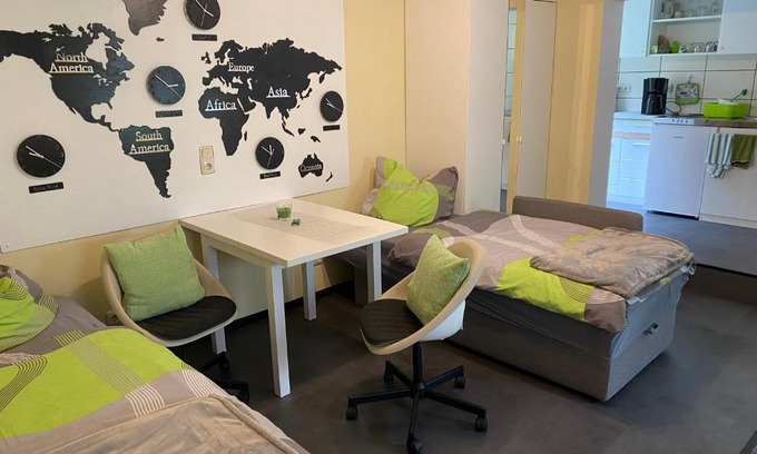 Milbitz Apartment | Charming Studio with Garden Access, Rated 9.1 by Guests