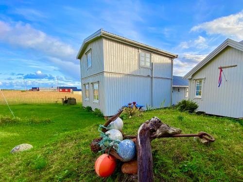 Bostad House | Kid-Friendly Escape at Kleivan Cabin in Lofoten
