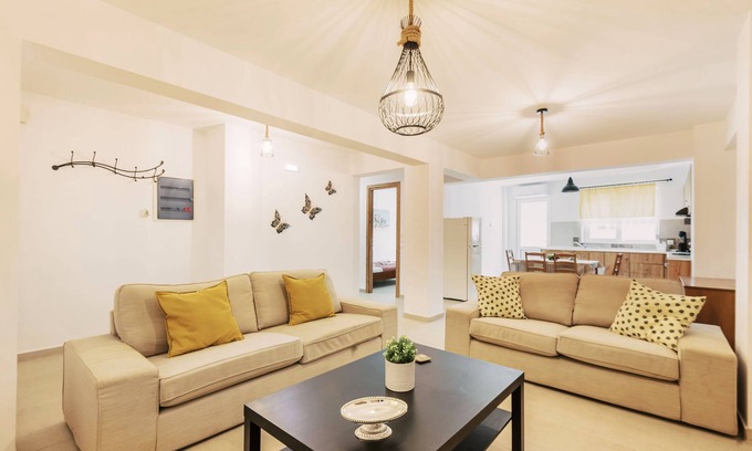 Petaloudes Apartment | Relaxing Kleovoulos House with Ocean View & Kitchen