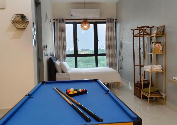Kota Warisan Apartment | Exceptional KLIA Airport Homestay with Pool & Family-Friendly Amenities