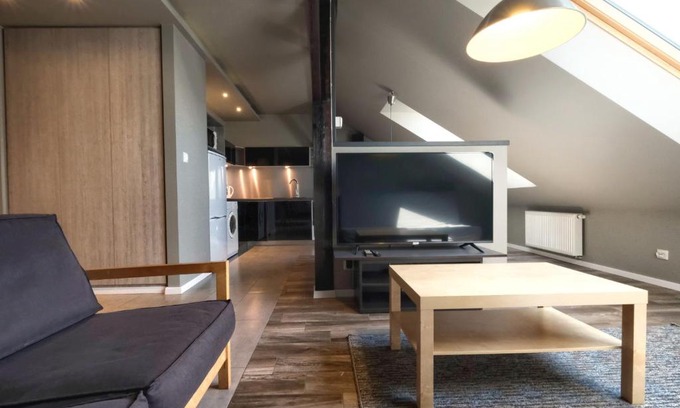 Przemysl Apartment | Charming Klimatyczne poddasze 2: Rated 10/10 & Family-Friendly