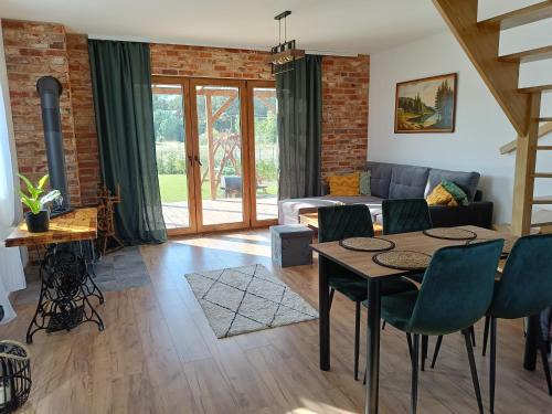 Miłki House | Charming Klimatyczny Domek: Pet Friendly & Rated 9.9/10