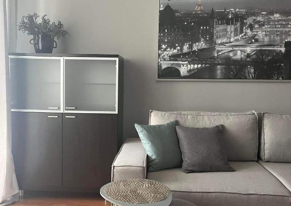 Ursynow Apartment | Comfort Near Novum Oncology Clinic for Couples or Families