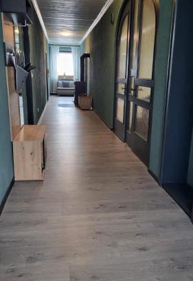 Klingenbrunn Apartment | Convenient Klingenbrunner FeWo: Family-Friendly Retreat
