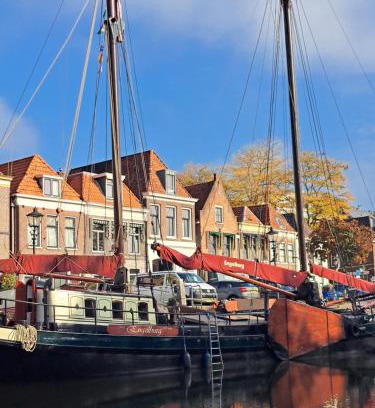 Zwolle City Centre House | Top-Rated Klipper Engelburg with Kitchen Access