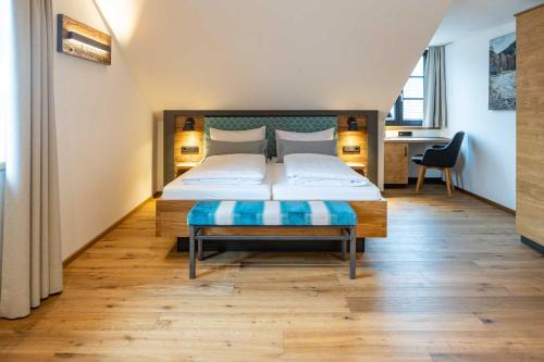 Schlehdorf House | Discover Klosterbräu Schlehdorf: Family-Friendly Retreat