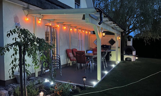 Gross Schwansee House | Secluded 5-Star Holiday House with Oceanfront Amenities