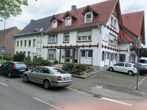 Wesel Apartment | Family-Friendly KM Apparts Wesel 3 with Dining & Pets Welcome