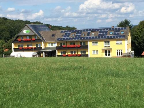 Knullwald House | Relax at Knüllhotel Tann-Eck - Pet Friendly Getaway