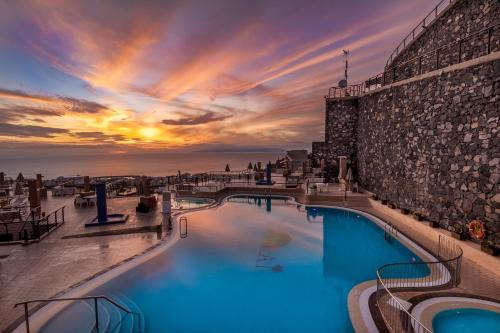 Costa Adeje Apartment | Oceanfront Getaway at Kn Aparthotel Panorámica