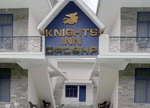 Brun Hotel | Budget-Friendly Knights Inn Droshp with Family Amenities