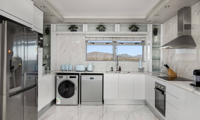 Century City Apartment | Discover Knightsbridge E906: Family-Friendly with Pool Access
