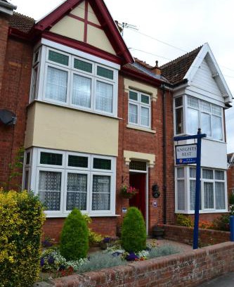 Burnham-on-Sea Bed & Breakfast | Guest Rated Knightsrest: Ideal Wheelchair Accessible Stay