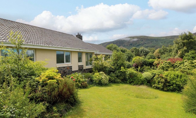 Bankend Cottage | Knockendoch: Pet-Friendly Holiday Cottage in New Abbey