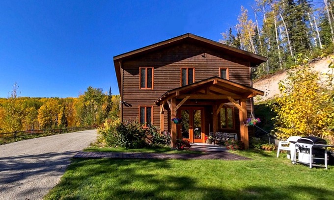 Fairbanks House | Explore Knoll House: 4 Bedrooms with Private Baths