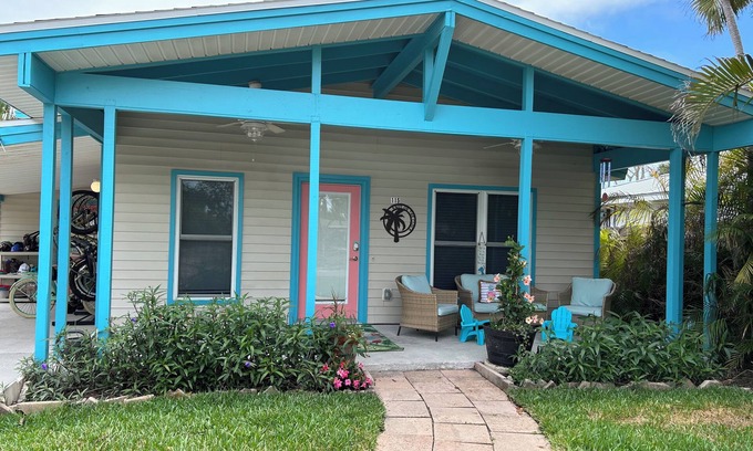 Indian Rocks Beach House | Experience Oceanfront Bliss at "Knot on the Clock" Bungalow