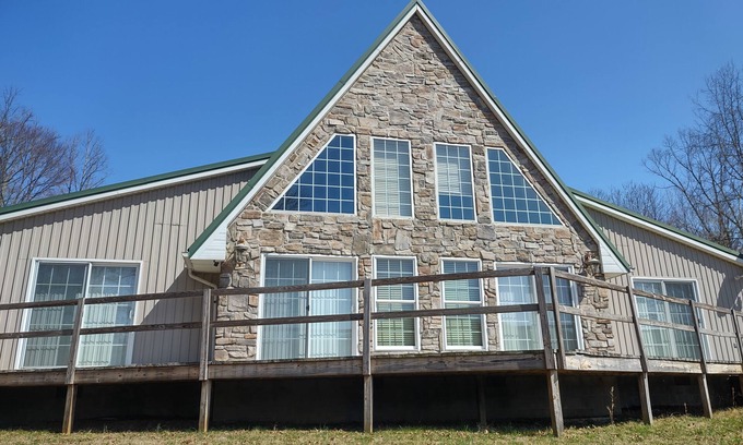 Frametown House | Elevated Escape: Knotty Knob Awaits Your Mountain Retreat