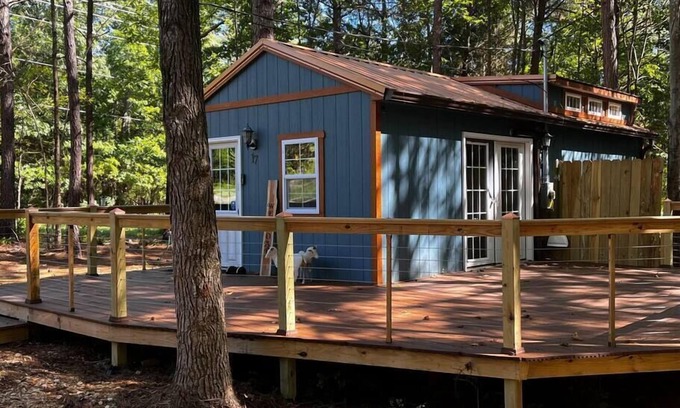 Big Sandy House | Delightful Knotty Pines Tiny Cabin by Kentucky Lake, TN
