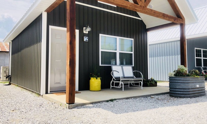 Mountain View Cabin | Top-Rated Knotty Squirrel Unit 2: Family-Friendly Suite