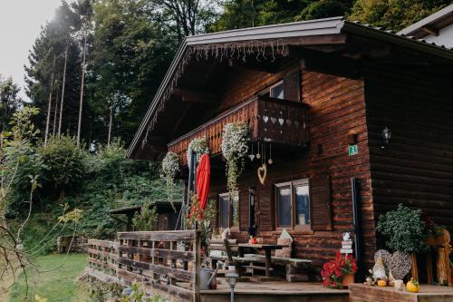 Sattendorf House | Guest Rated: 9.7 at Knusperhäuschen - Pet & Child Friendly