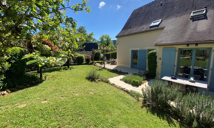 Carsac-Aillac House | Cozy Vacation Home Near Dordogne with Pool and Tennis