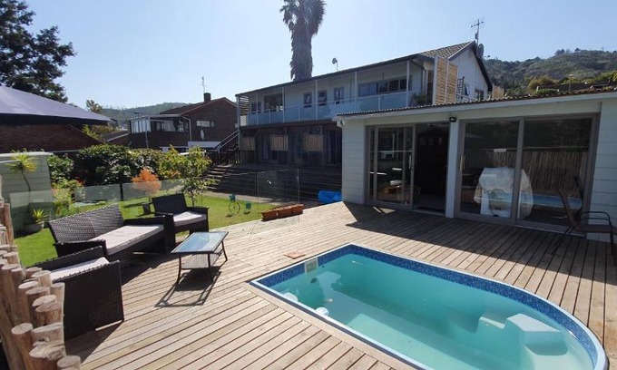 Old Place Bed & Breakfast | Discover Knys-to-Stay: Guest Rated 9/10 with Pool Access