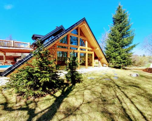 Moravske Toplice House | Find Serenity at Koča na samem - 4-Star Oceanfront Retreat