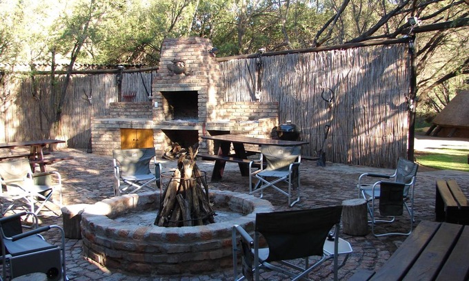 Beaufort West Cabin | Top-Rated Ko-Ka Tsara Bushcamp with Pool & Family Amenities