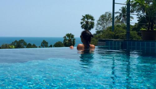 Hua Thanon Villa | Experience Sky Villa Seren: 4-Star Oceanfront Retreat
