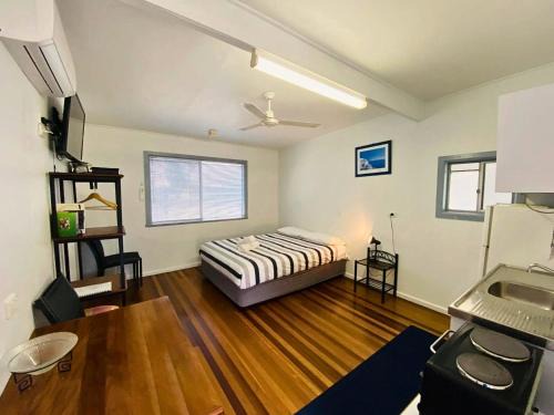 Iluka Cabin | Oceanfront Koala Lodge Studio 1 with Hot Tub & Fireplace