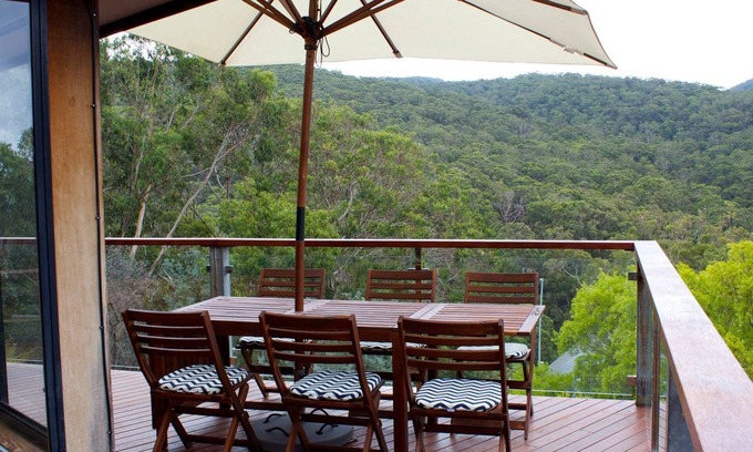 Kennett River House | Oceanfront Retreat at Koala View - Family Friendly Escape