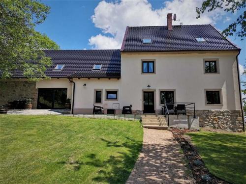 Libesice House | Relax at Koblitzer Hof: Pet-Friendly Oceanfront Retreat