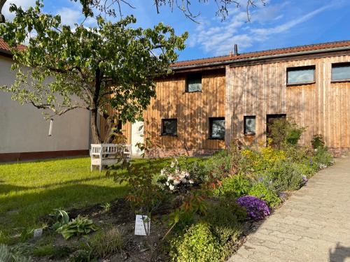 Dessau-Rosslau Apartment | Kochstedter Wohnstuben - Wohnen mit Naturbaustoffen in der Bauhausstadt Dessau