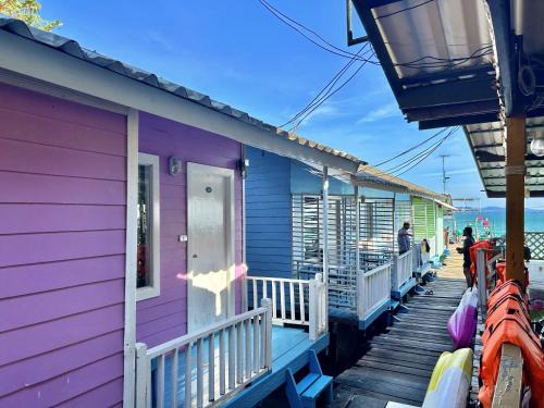 Ko Chang Resort | Oceanfront Retreat at Koh Chang Baanrimtalay - Family Friendly
