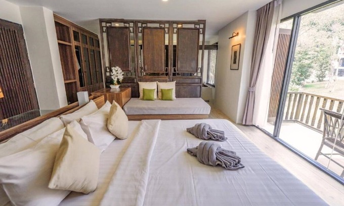 Ko Lanta Resort | Cozy Koh Lanta Earth Suite for Two - Perfect Getaway