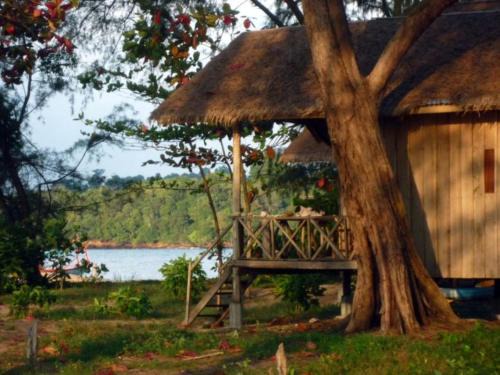Prey Nob Resort | Oceanfront Koh Thmei Resort: Guest Rated 9.1 with Private Beach